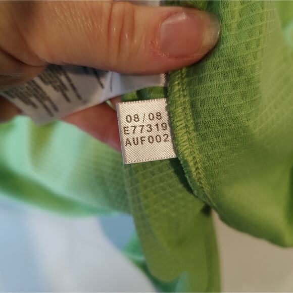 Adidas Performance Dynamic Long Sleeve Mesh V-Neck Top in Apple Green Size Large - Picture 8 of 8